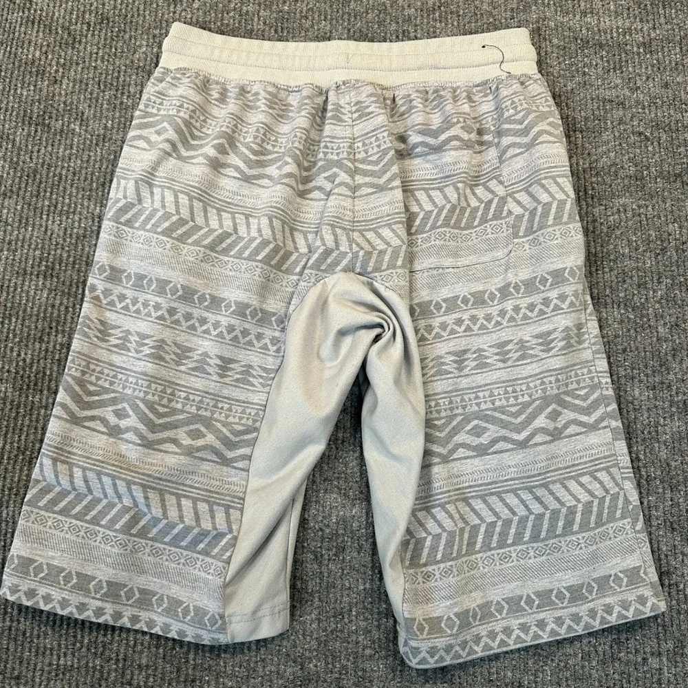 Southpole Tribal Print Sweat Shorts L Grey Aztec Pattern Polyester Streetwear